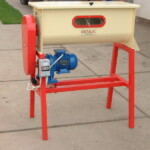 Horizontalna mešalica PREMIXSARA PHM-30 Mešaone stočne hrane